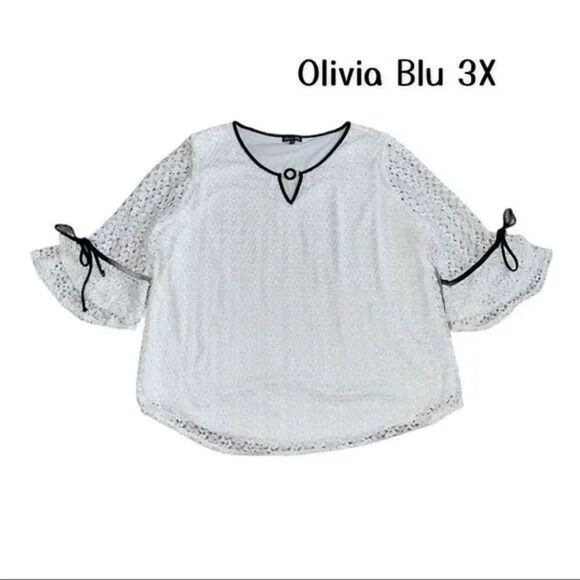 ✨ Olivia Blu White Lace Blouse with Bell Sleeves✨ - Picture 2 of 4